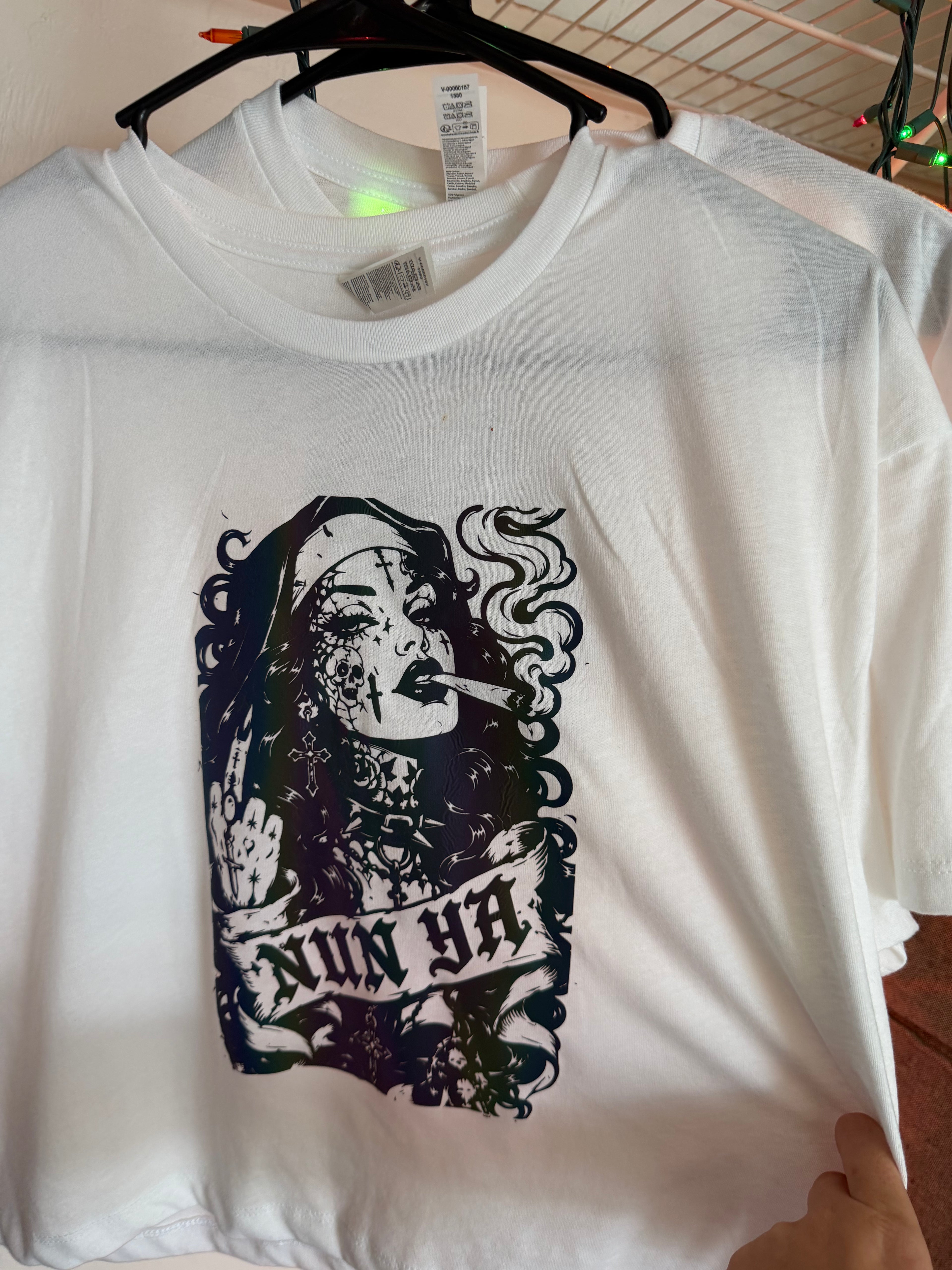 Nunya crop